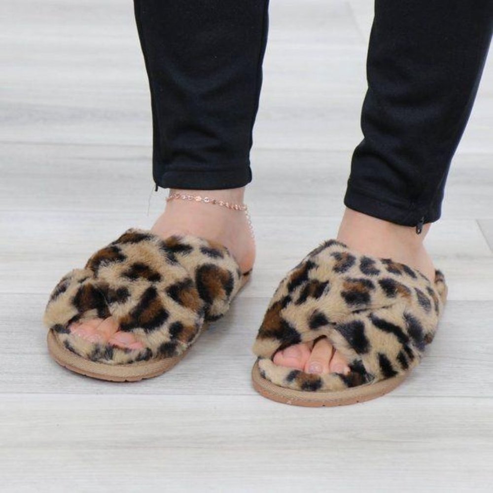 Leopard Fuzzy Furry Criss Cross Sandal Sliders - Picture 12 of 14